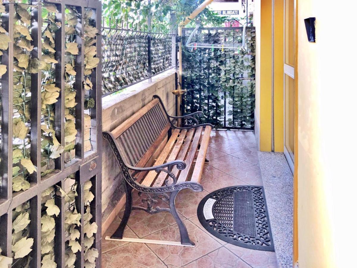 Apartamento Tiziana Giardini-Naxos Exterior foto